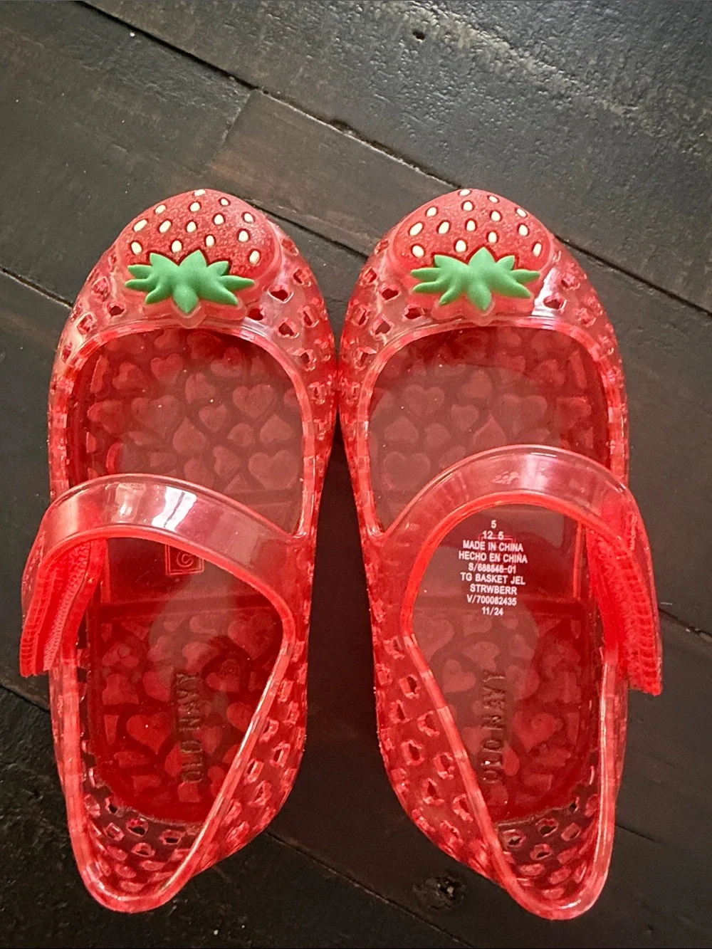 Girls' Old Navy Red Strawberry Jelly Mary Jane Shoes (berry scented!)